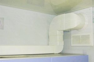 Установка воздуховода для кухонной вытяжки в Реутове