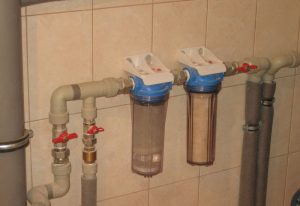 Установка проточного фильтра для воды в Реутове